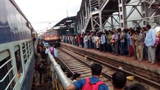 Godavari expressthe train which is too crowdy☺☺☺ [upl. by Isherwood]