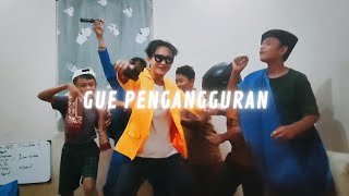 Sean Muchtar  Gue Pengangguran Official Music Video [upl. by Lehsreh]