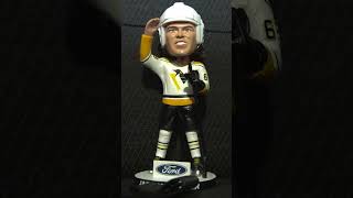 The mystery of the Jagr bobbleheads 🧐❓🐧 [upl. by Chernow]