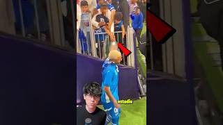 Le Quitan Lujoso Anillo a Neymar en Pleno Estadio shorts viral futbol [upl. by Sucy]