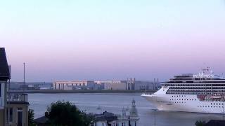 COSTA Mediterranea und AIDAvita laufen Hamburg an [upl. by Ileek]