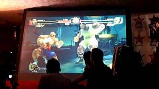 Justin Wong Boxer Vs Marvin Sagat  Street Fighter 4  Stunfest 2009 France [upl. by Anitnuahs]