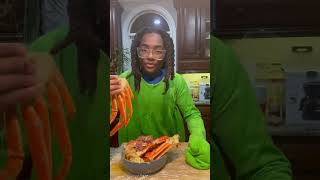 Crabby bags ceo cooking comfortfood seafoodboil [upl. by Nahamas]