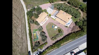 👉Villa unifamiliare con Dependance e terrazza panoramica a Ancarano🏡🏡 [upl. by Eirb]