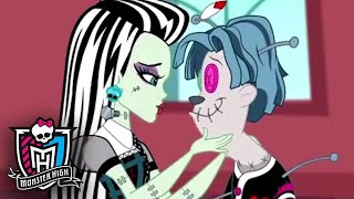 Monster High™  HooDoo You Like  Videos For Kids [upl. by Annaehs]