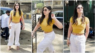 Zareen Khan Looks Stunning In Yellow Outfit Spotted Khar Zareenkhan [upl. by Notsyrb]