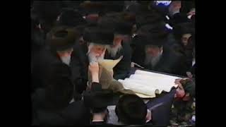 Purim 5760 With Viznitzer Rebbe The Yeshios Moshe Ztquotl [upl. by Narud938]