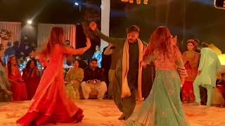 Kinza Hashmi dance performance on saboor aly and ali ansaris weading [upl. by Merilyn]