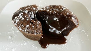 Délicieux moelleux au chocolat au cœur coulant de Cyril lignac facile et rapide [upl. by Esiuolyram948]