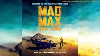 Mad Max Furia En El Camino  Soundtrack 05 quotBuzzards Arrivequot  HD [upl. by Rosamund]