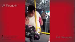 Violenta pelea en un colectivo Pehuenche entre Neuquén y Cinco Saltos [upl. by Ekard]