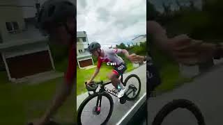 Une technique controversée 🤔 cyclisme sports sportsbike [upl. by Eliades]