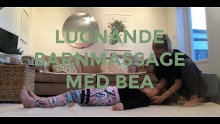 Lugnande barnmassage med Bea [upl. by Naliorf]