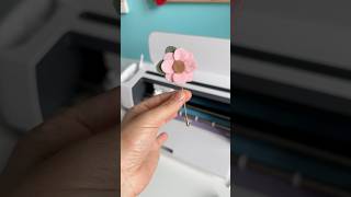 🌸 Lapel Pin Felt project with Cricut [upl. by Kolivas210]