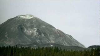 Mount St Helens Disintegrates in Enormous Landslide [upl. by Loos]