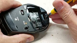 Cleaning a Logitech M705 mouse that had batteries leak inside [upl. by Chloette]