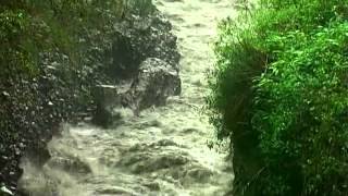 Cyclone DINA à lîle de La Réunion  Janvier 2002 [upl. by Enyrhtak]