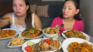 Akabareko shaat ma tato alu nimki vegetable chawomin pork thukpa pork belly fry mukbang [upl. by Logan]