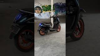 Scoopy hitam [upl. by Nnylecoj]