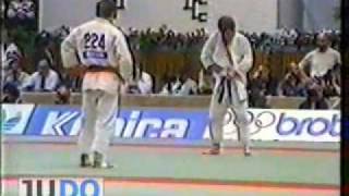 JUDO 1987 World Championships Tamas Bujko HUN  Warren Rosser AUS [upl. by Navnod]