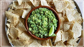 Simple Homemade Delicious Guacamole [upl. by Waldos]