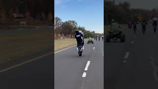 How to wheelie a GSXR 750 shortsviral blessed realbikelifeonly [upl. by Renato86]