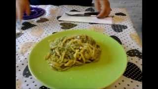 ricetta trofie al pesto e pinoli [upl. by Jala]