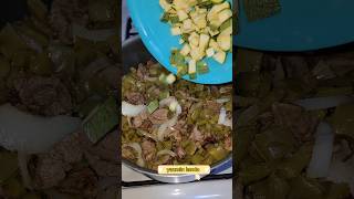 Carne En salsa con nopales y calabacitas [upl. by Jimmy]