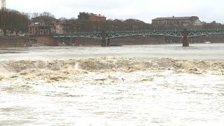 Intempéries dans le Sud Ouest menace de crue de la Garonne [upl. by Duffy195]