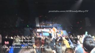 Lady Gaga sube a una fan al escenario en Australia Born This Way Ball 2012 [upl. by Pandich378]