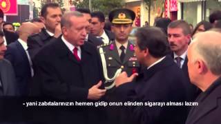 Tayyip Erdoğan Cumhurbaşkanı söylüyor Terbiyesiz herif hala sigara içmeye devam edi [upl. by Ruomyes]