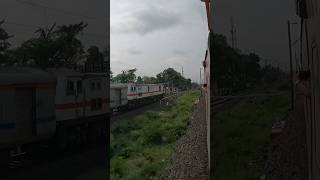 Sealdah Rajdhani Express VS Amritsar Howrah Mail railjourney train travel fulltrainjourney [upl. by Cowley]