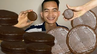 ASMR MUkBANG l Choco Pie Lets eat with Duc Vlog ASMR [upl. by Anipsed]