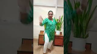 shorts dariya Kinaare ek banglo Song by himani swaroop [upl. by Amlez]