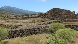 PARC ETHNOGRAPHIQUE  PYRAMIDES DE GÜÍMAR  TENERIFE  ÎLES CANARIES [upl. by Towne]