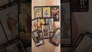 Quelquun te jalouse et se renseigne sur toi tarot predictions tarotenligne guidancedujour [upl. by Izmar457]