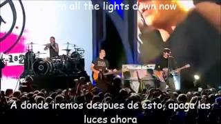 Blink 182Feeling This Lyrics y Subtitulada LIVE 2013 HAPPY ANIVERSARY [upl. by Hakilam]