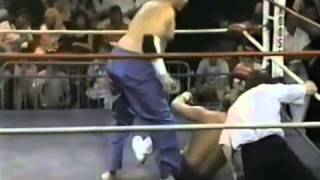 Eddie Gilbert vs Samu [upl. by Assirek]