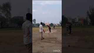 Left arm fast bowling how to bowl perfect Yorker in cricket cricketlover shorts [upl. by Nosneh]