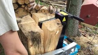 Clas Ohlson CoCraft LSV 6t wood splitter first test [upl. by Nanek912]