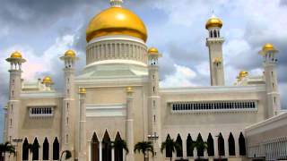 Sultan Omar Ali Saifuddin Mosque  Bandar Seri Begawan Brunei [upl. by Garrity]