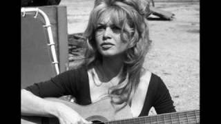 Brigitte Bardot  Ne me laisse pas laimer [upl. by Sucramed]