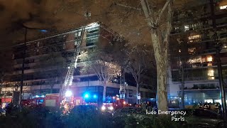 Pompiers de Paris incendie dhabitation Paris 19 Paris Fire Dept on scene building Fire [upl. by Llerrah]