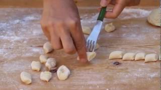 Rigare gli gnocchi [upl. by Africa]