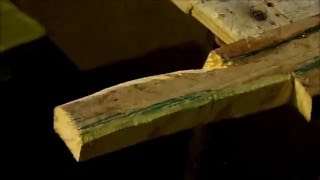 Como hacer Cabo de hachapalo de hacha madera palet How do an ax stick wood pallet [upl. by Ennayd114]