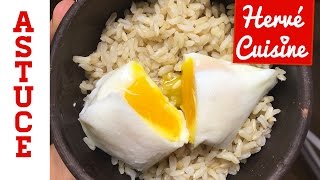 Astuce cuisine  réussir ses oeufs pochés avec Hervé Cuisine [upl. by Idok]