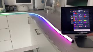 Philips Hue Play Gradient Lightstrip mit iConnectHue bunt leuchten lassen [upl. by Edualcnaej482]