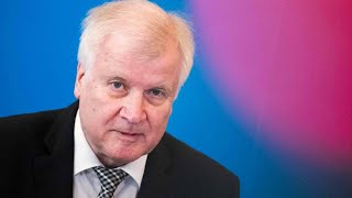 Seehofer über Ellwangen Gastrecht mit Füßen getreten [upl. by Bluma]