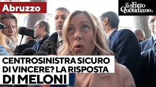 Elezioni Abruzzo i giornalisti a Meloni quotCentrosinistra sicuro di vincerequot E lei risponde così [upl. by Rennat590]