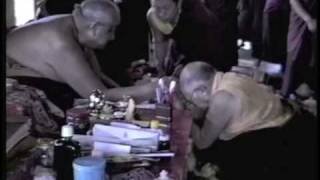 Tulku Urgyen Rinpoche visits Dilgo Khyentse Rinpoche [upl. by Donavon]